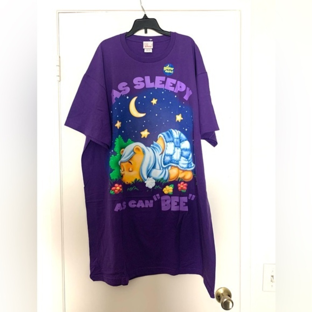Vintage Disney Glow in The Dark Winnie The Pooh As Sleepy As Can Bee Tee Top